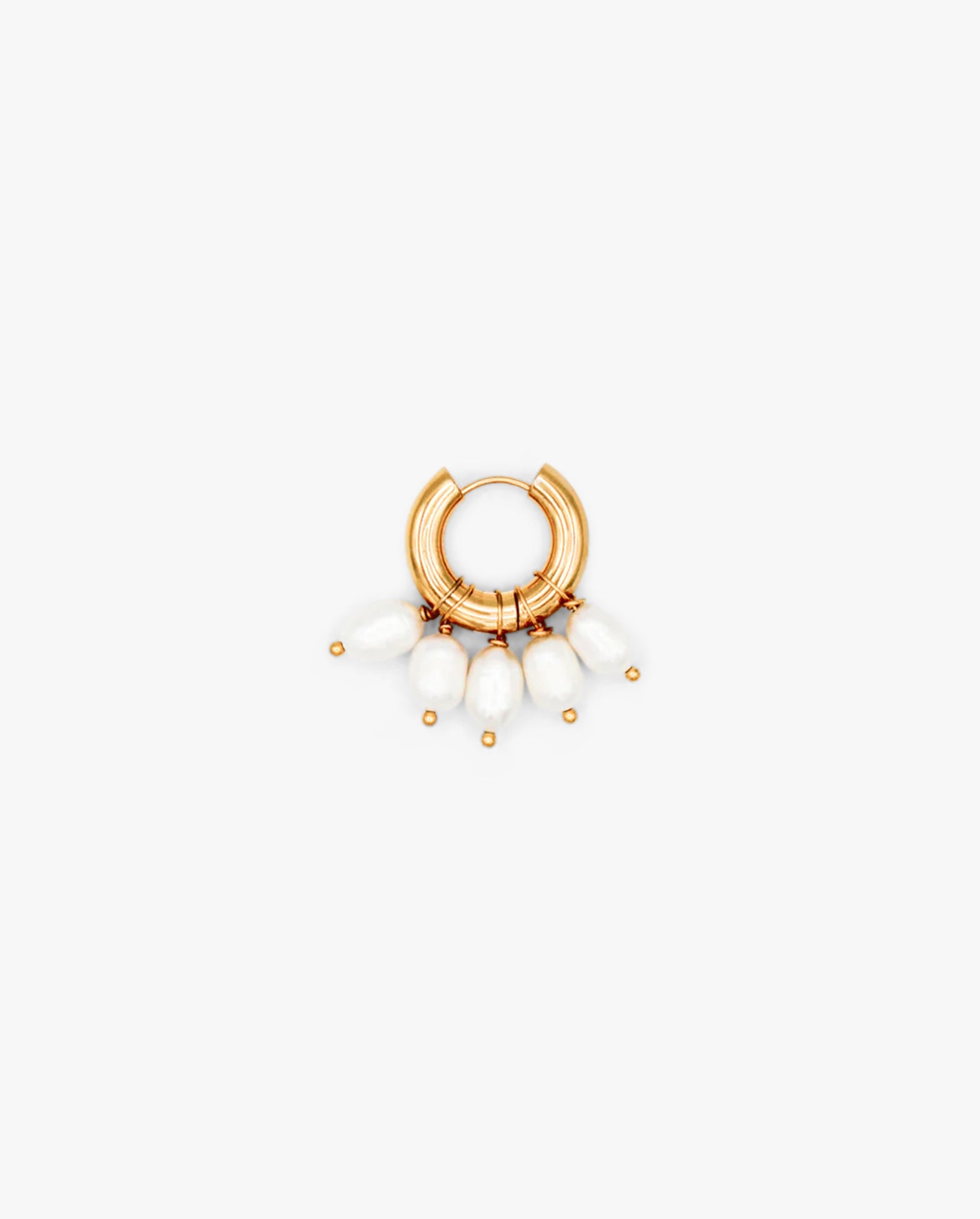 Pretty Earring With Small Pearl
