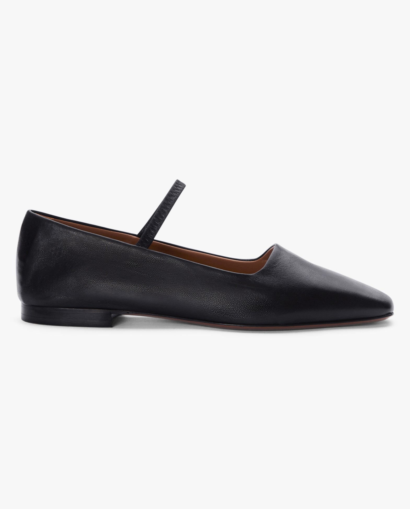 Petina Black Nappa