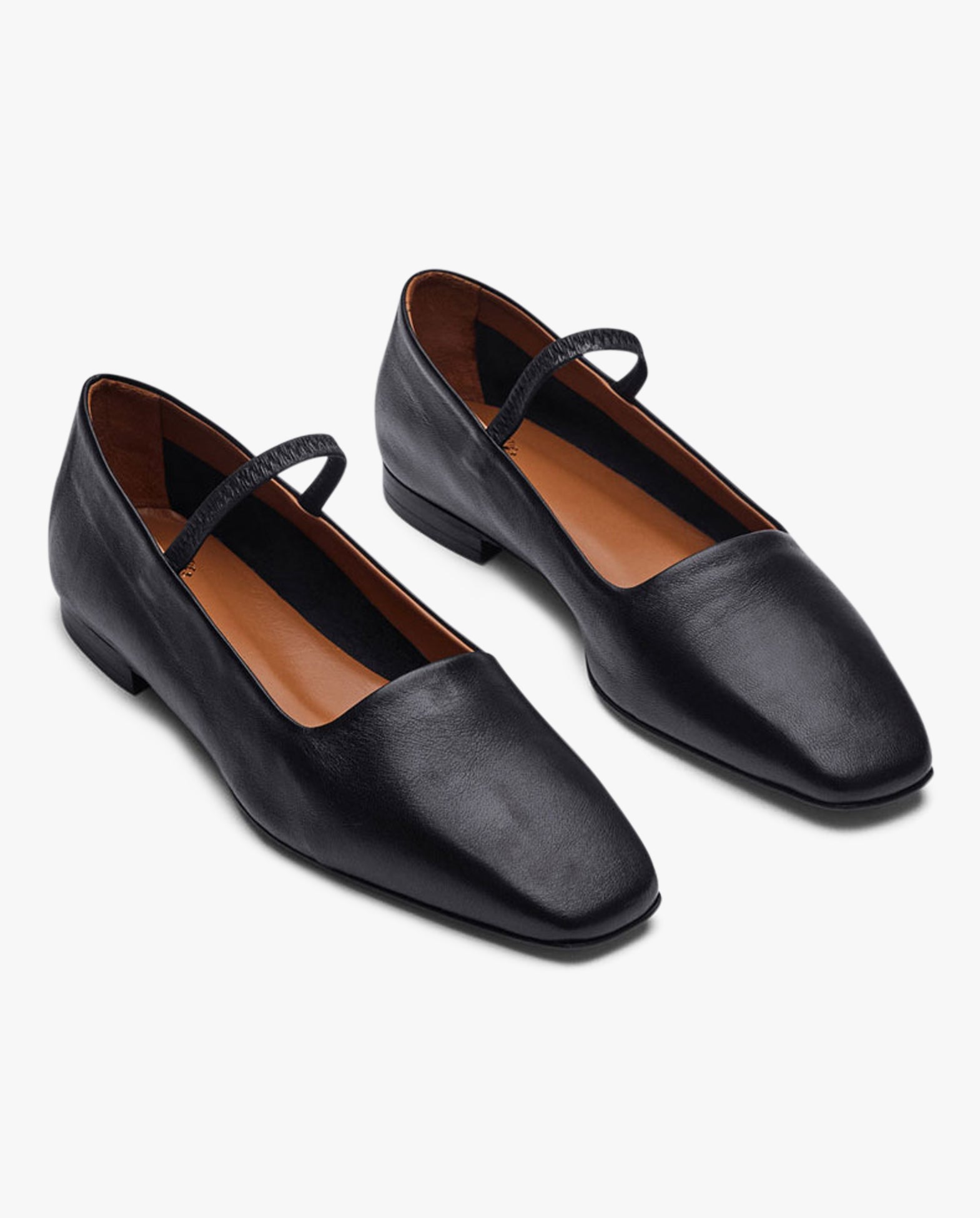 Petina Black Nappa