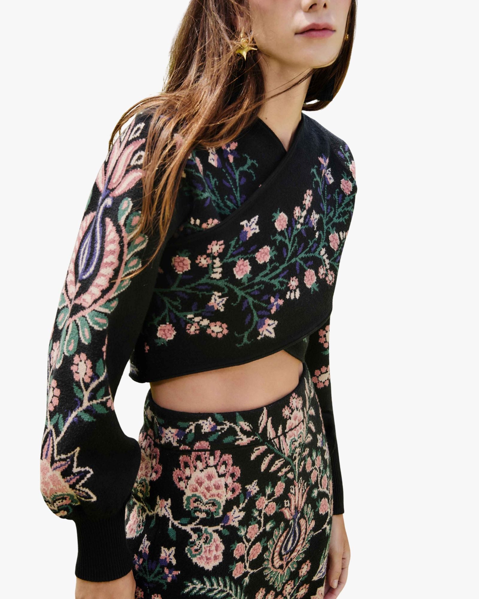 Marvelous Garden Knit Top with Balloon Sleeves