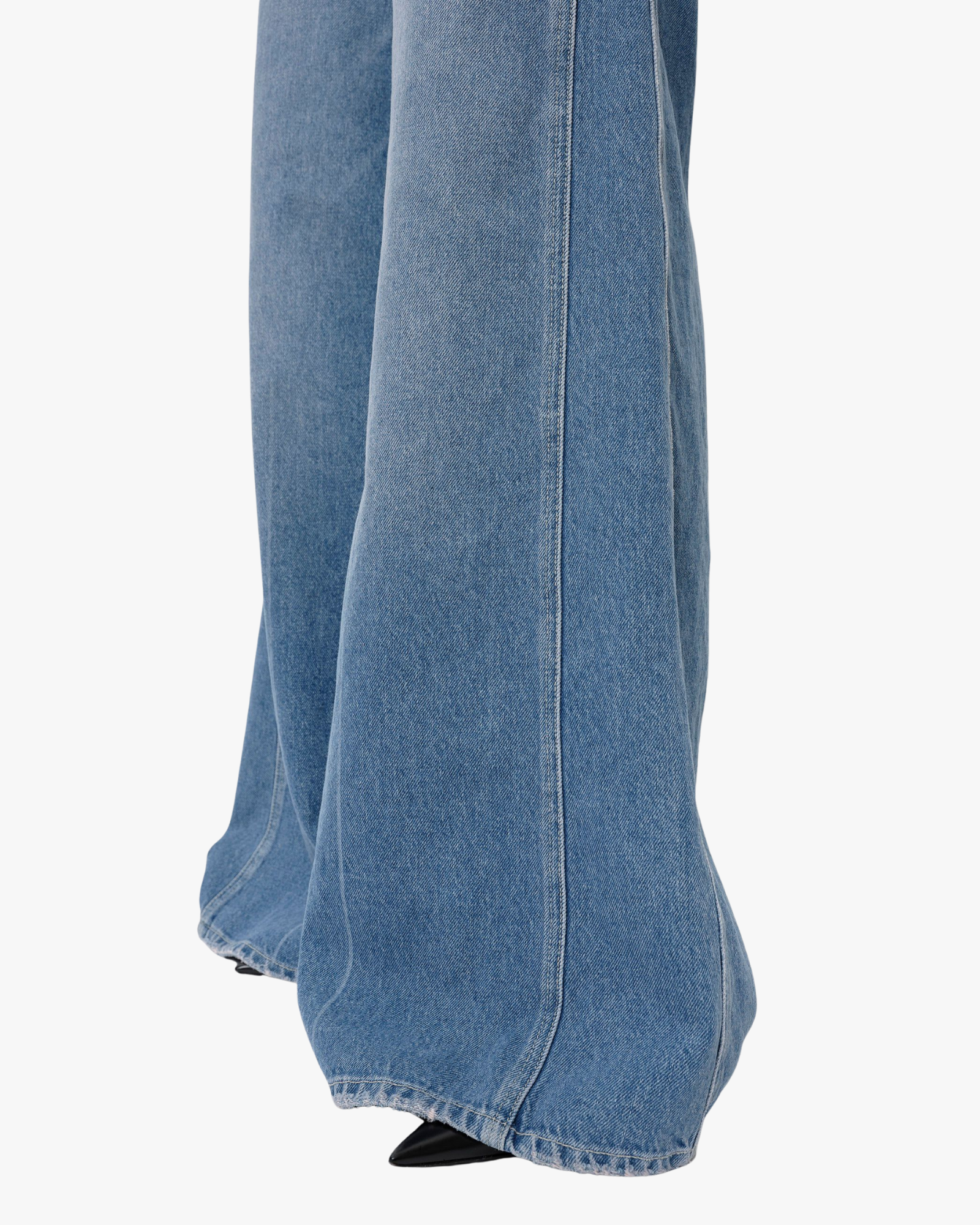 White Legged Katja Jeans Light Indigo