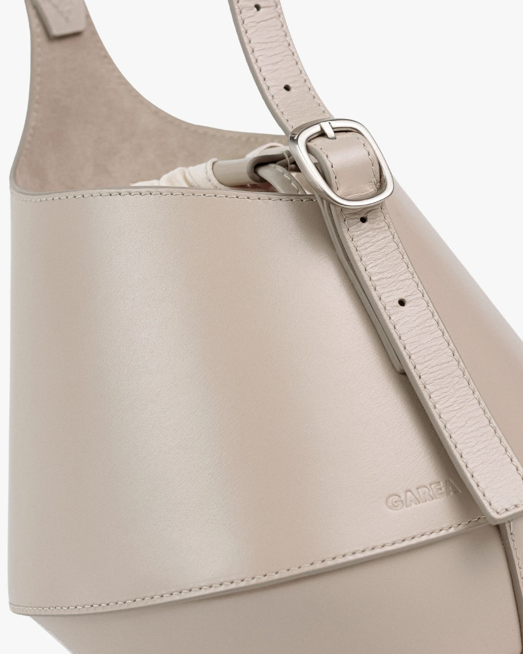 Lerna Avena Leather Bucket Bag