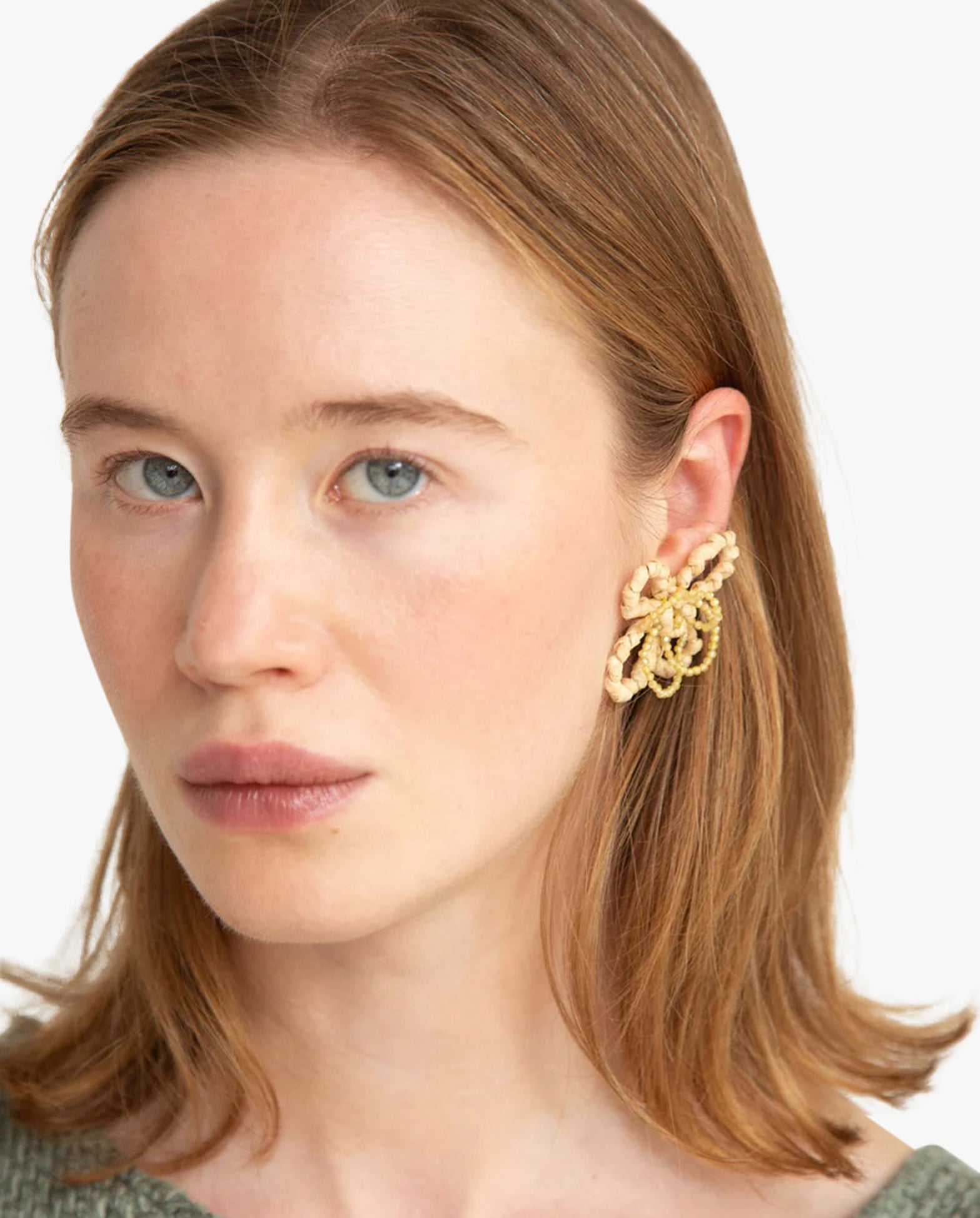 Four Petal Raffia Earrings Natural