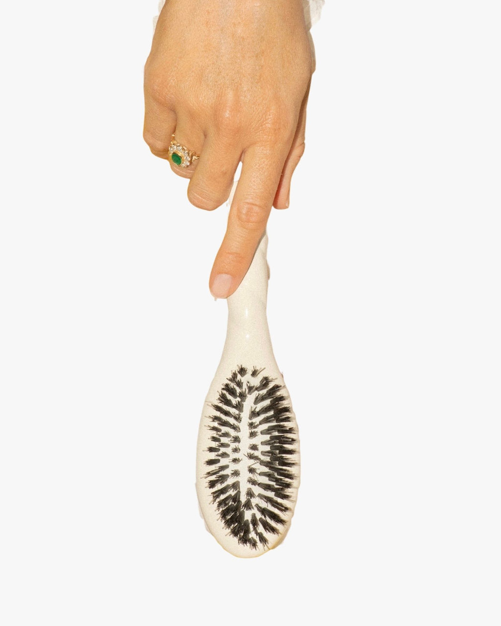 N.02 The Small Essential Care & Detangling Hairbrush Creamy White
