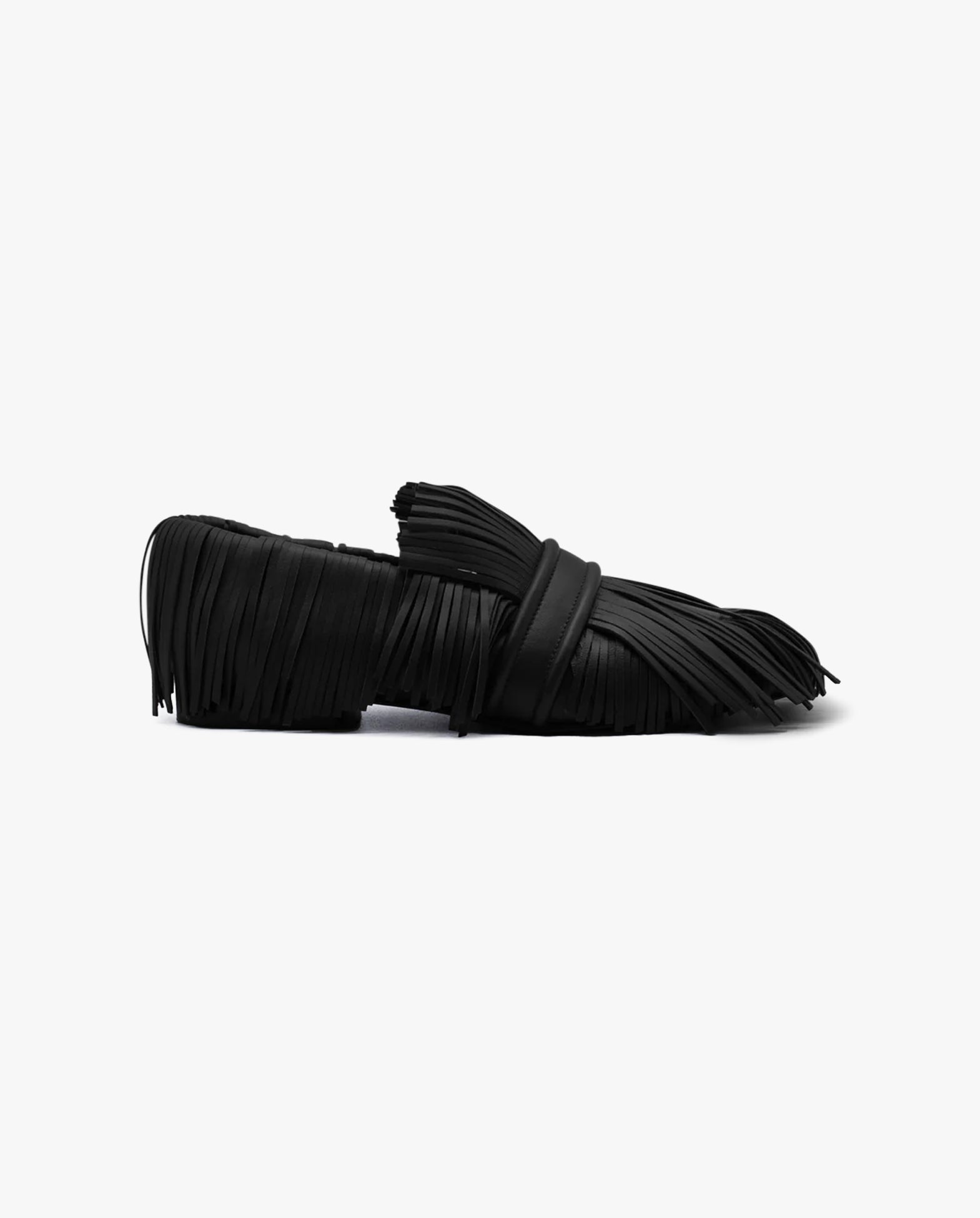 Paulita Fringes Flats/Loafers Black