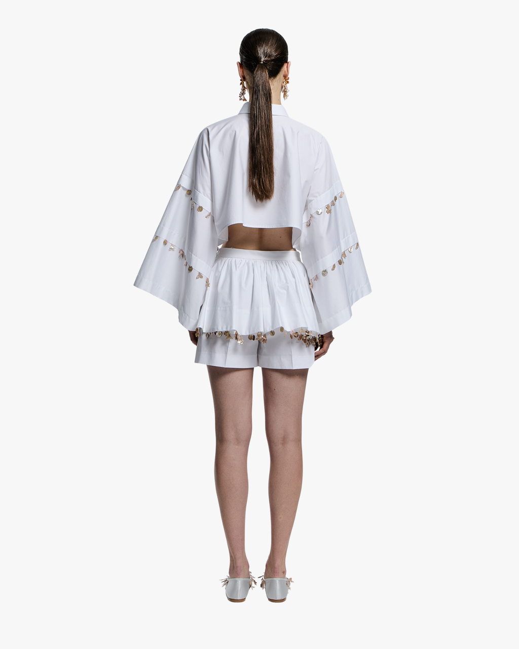 Short-Sleeve Oversized Shirt with Wide Sleeves and Fishbone Detail