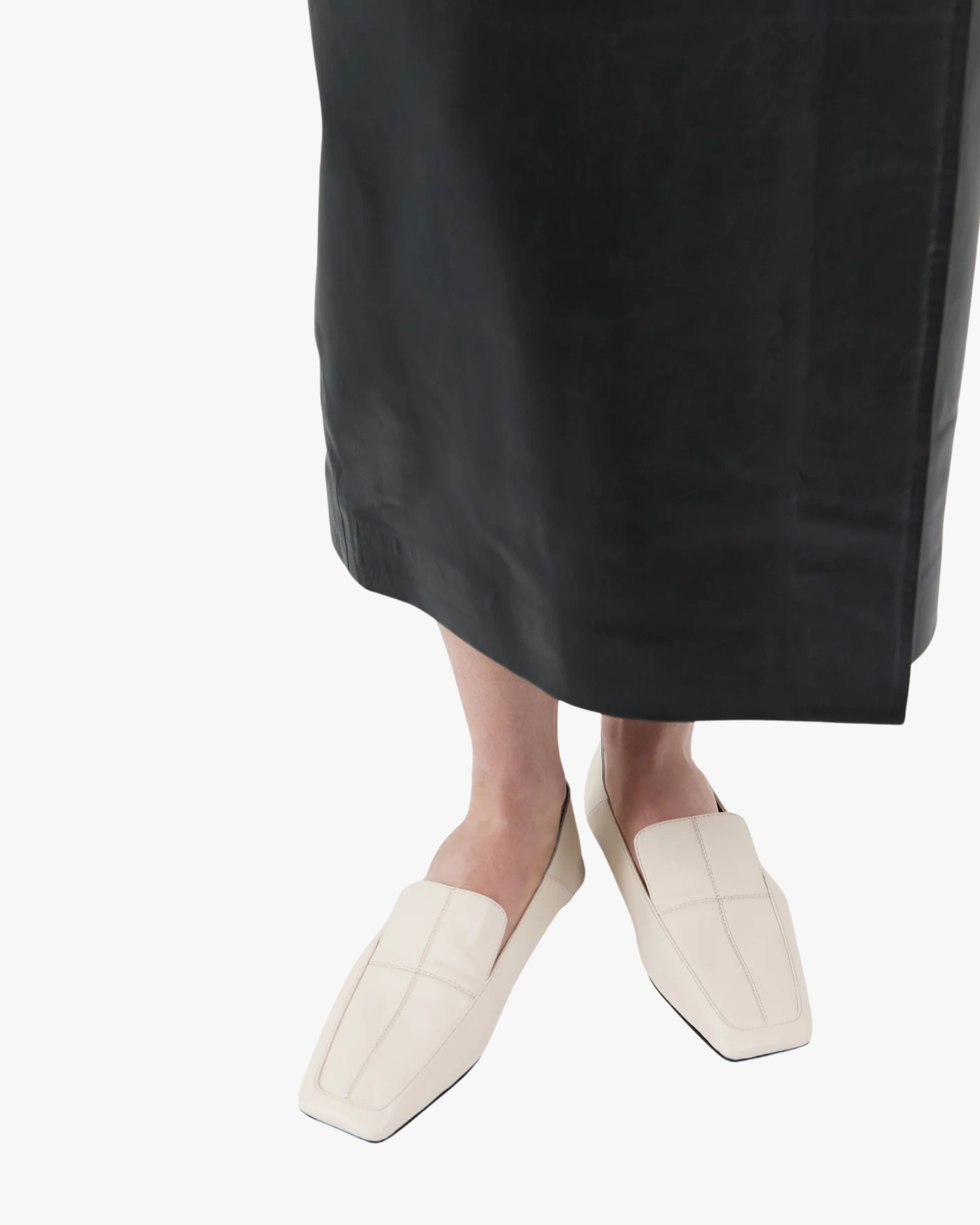 Minimal Flat Loafer Ecru