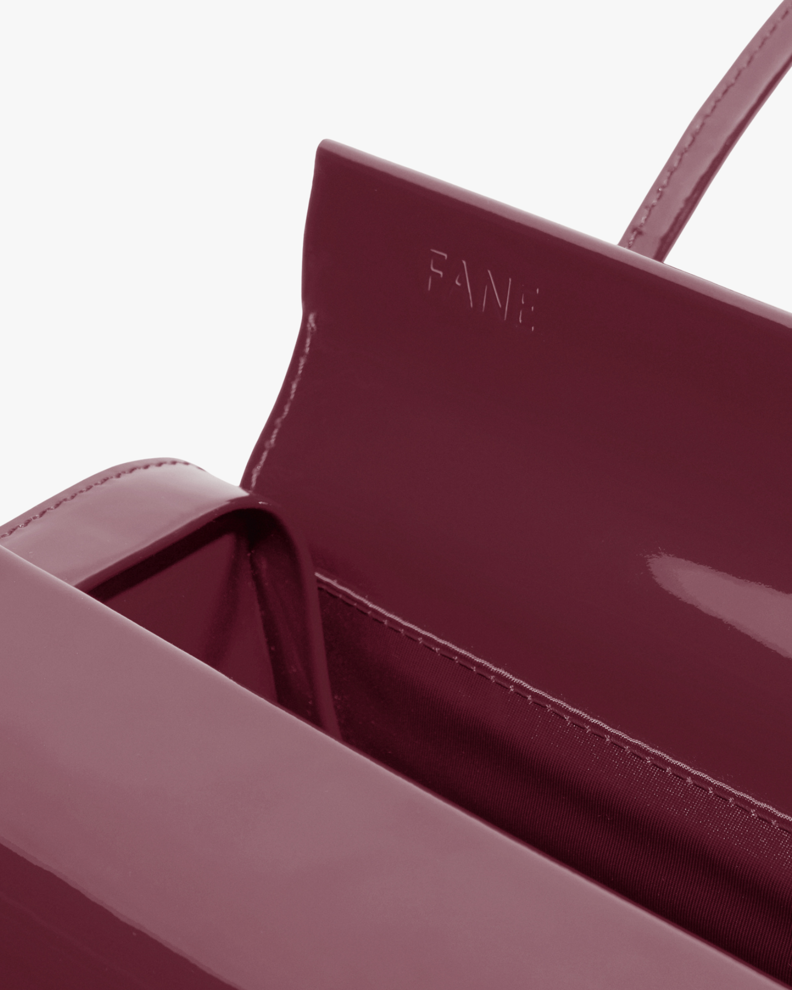 Shoulder Bag Mie Patent Coulis