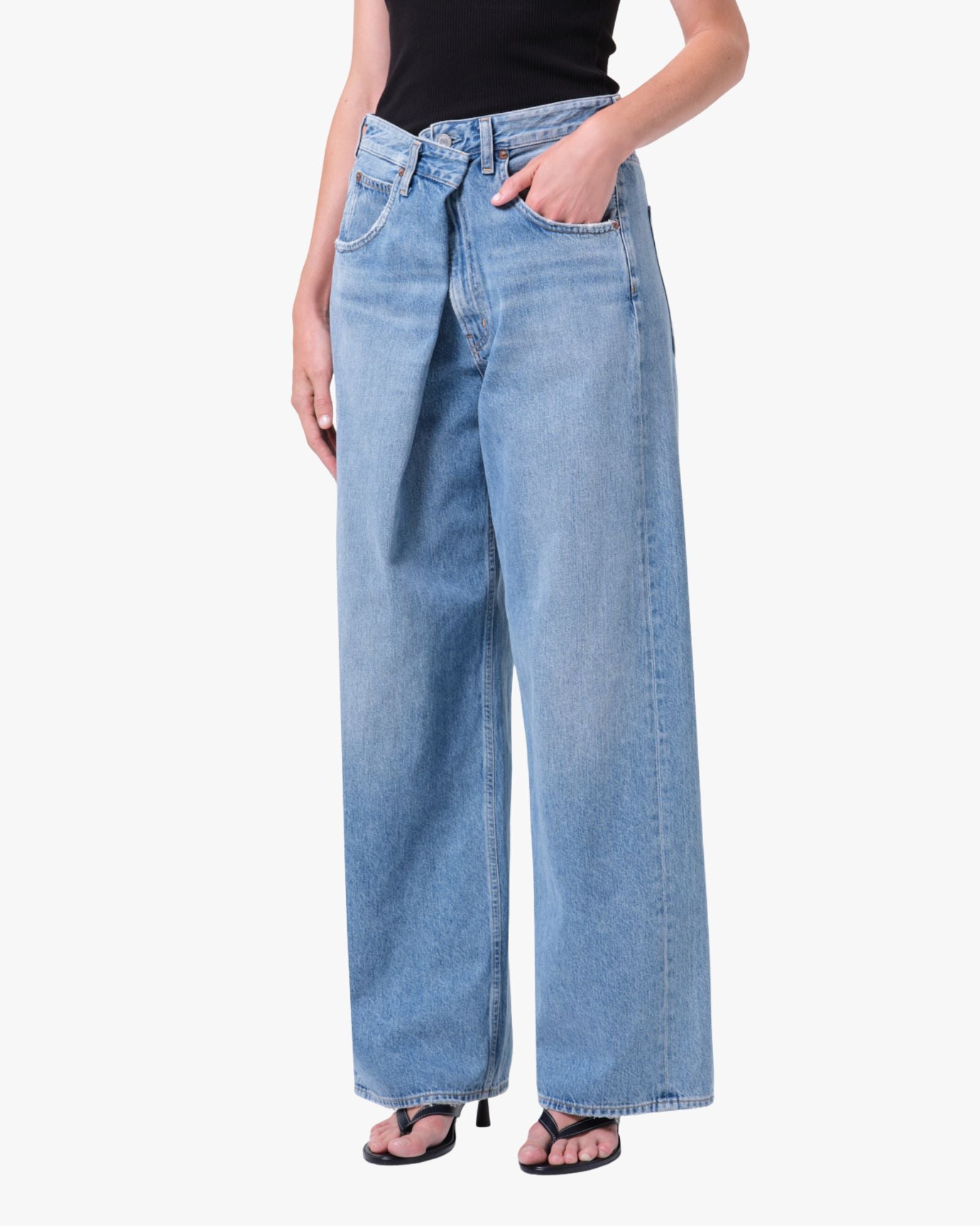 Vana Fold Jean Mantra